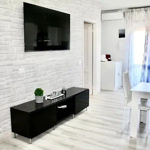 Deluxe Viareggio